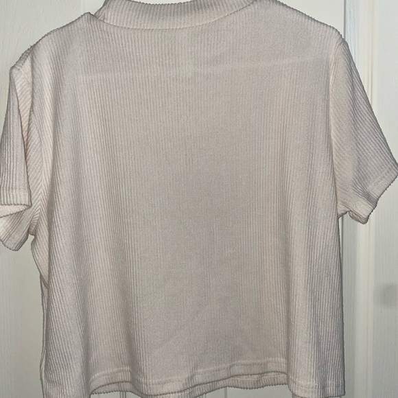 Top - Picture 2 of 2